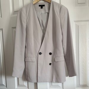 H&M Women's Blazer in Soft Gray